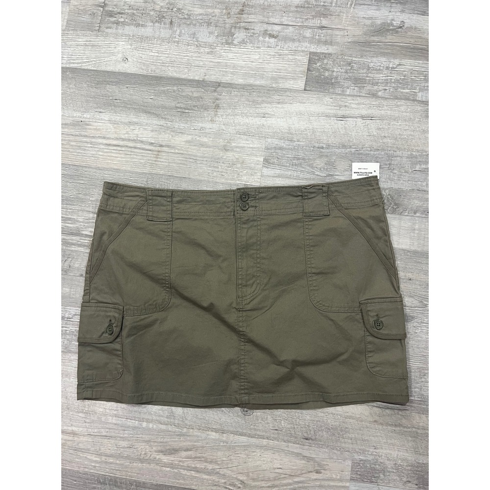 RSQ Women Olive Green Cargo Mini Skirt Utility Multi Pocket Size‎ 33 NWT